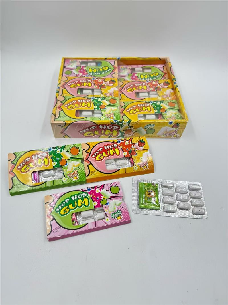 bubble gum with poping candy
